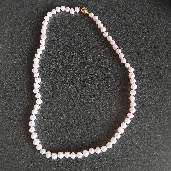 Freshwater Pearls Jewelry Set - Picture 4 of 5